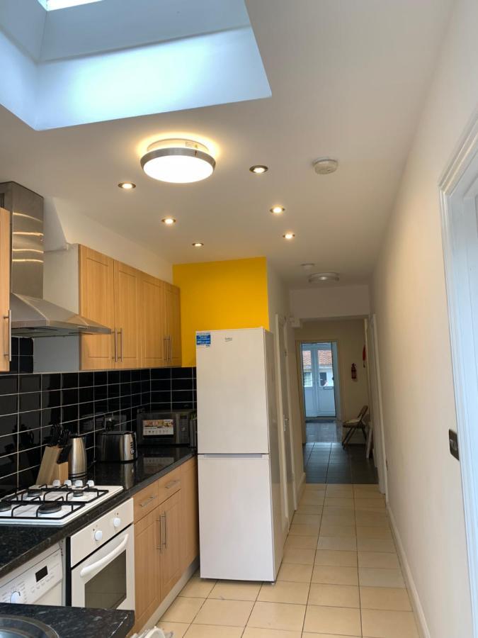 Grand Heights Suites Londra Dış mekan fotoğraf