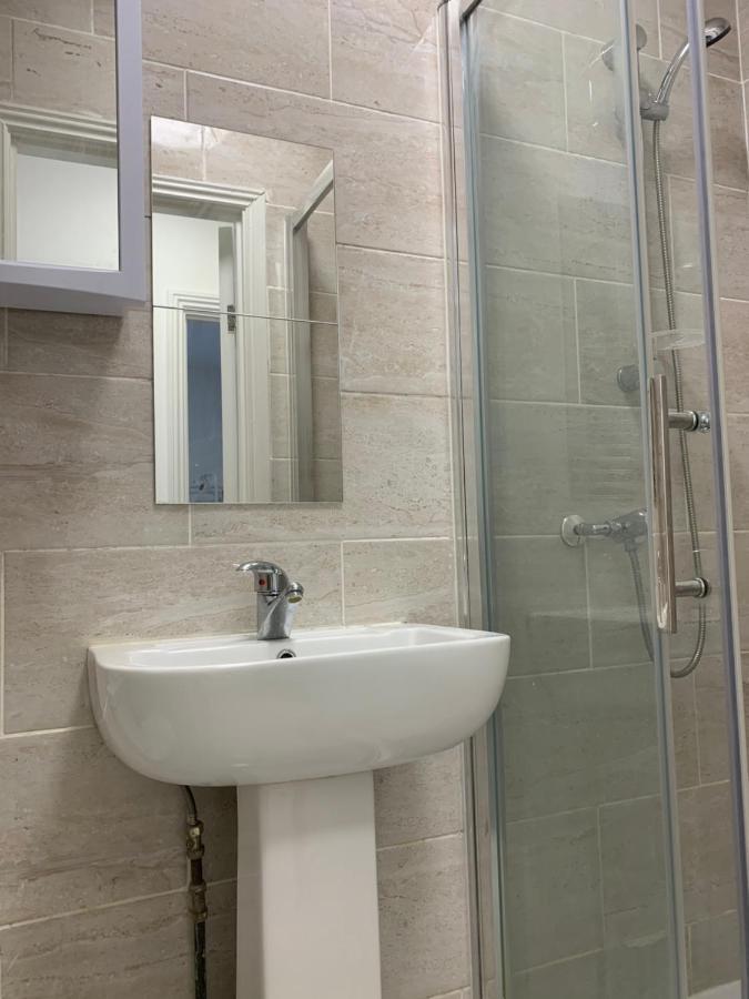 Grand Heights Suites Londra Dış mekan fotoğraf
