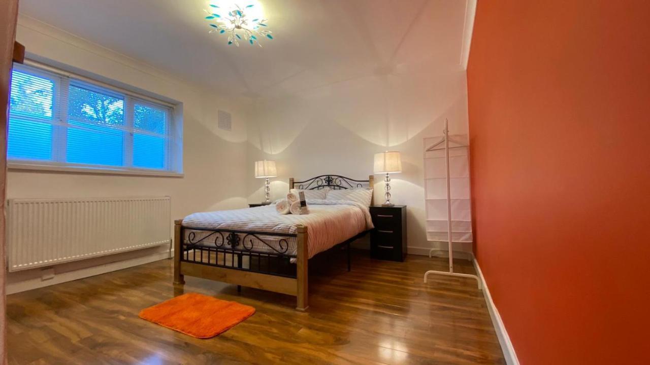 Grand Heights Suites Londra Dış mekan fotoğraf
