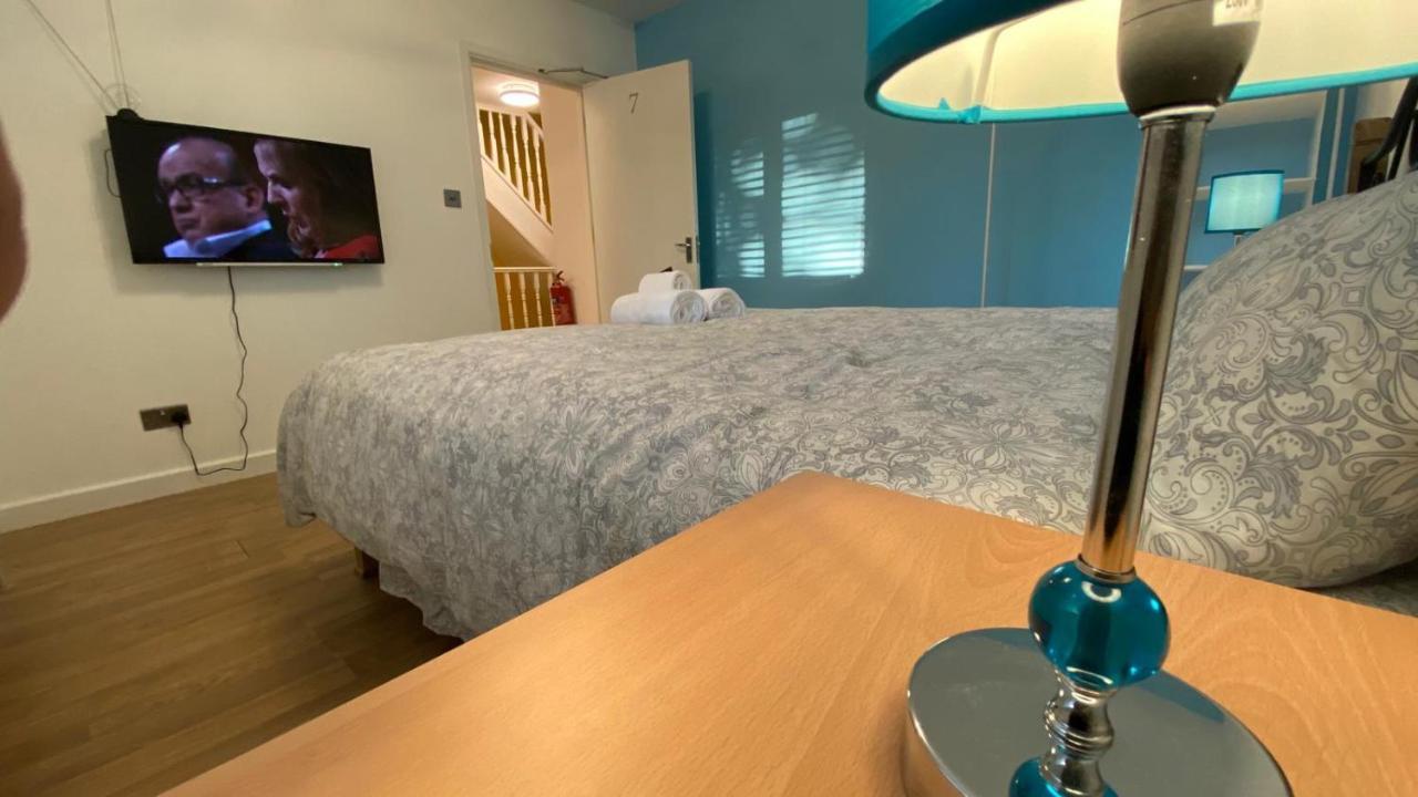 Grand Heights Suites Londra Dış mekan fotoğraf