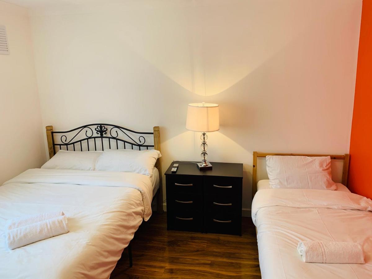 Grand Heights Suites Londra Dış mekan fotoğraf
